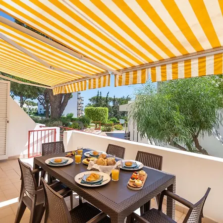 Hostwise - Sunny Escape With A Pool & Balcony