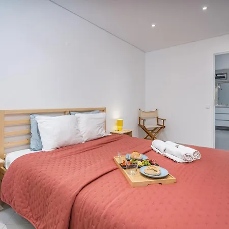 Hostwise - Sunny Escape With A Pool & Balcony *